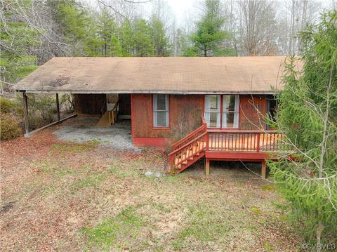 1180 Hillcroft Rd, Charlotte Court House, VA 23923