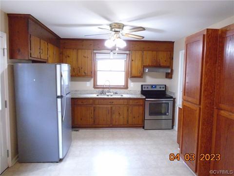 4603 Edrie Dr, Sutherland, VA 23885 photo 3