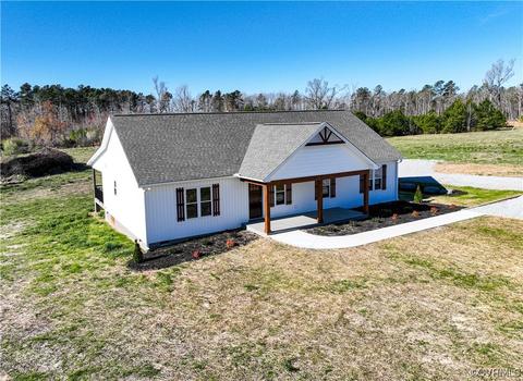 292 Wilson Rd, Blackstone, VA 23824