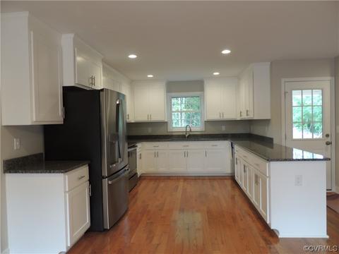 4405 Olgers Rd, Sutherland, VA 23885 photo 5