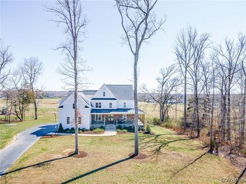 2133 Withers Ln, Maidens, VA 23102
