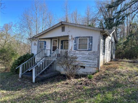 221 North Cir, Kenbridge, VA 23944