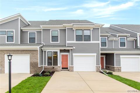 3713 Irby Pond Dr, Midlothian, VA 23112