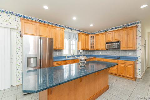 3910 Baldwin Rd, Chester, VA 23831 photo 6