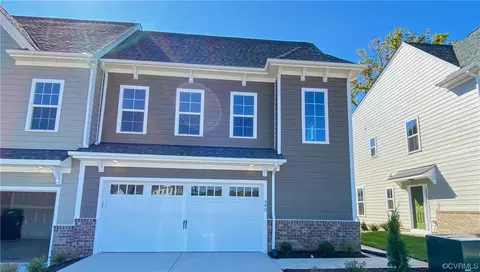480 Randolph View Dr, Midlothian, VA 23114
