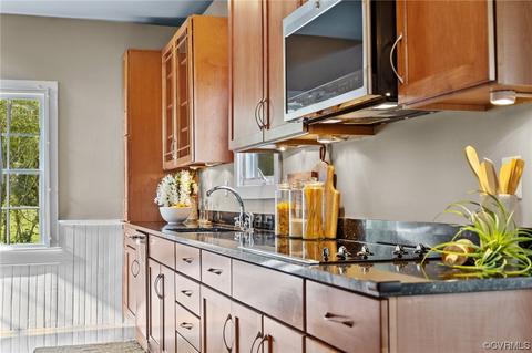 205 N Davis St, Petersburg, VA 23803