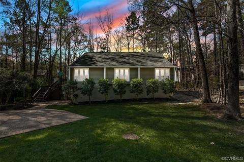 3104 Spreading Oak Rd, Midlothian, VA 23112