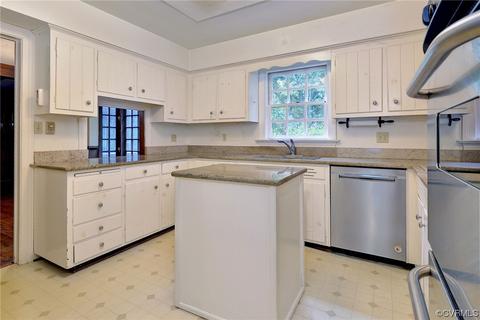 102 Wake Robin Rd, Williamsburg, VA 23185 photo 11
