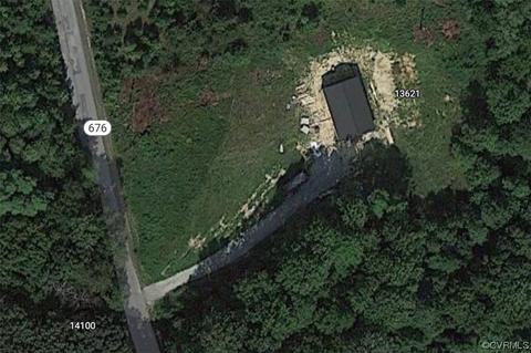 13621 Wilkerson Ln, Amelia Court House, VA 23002