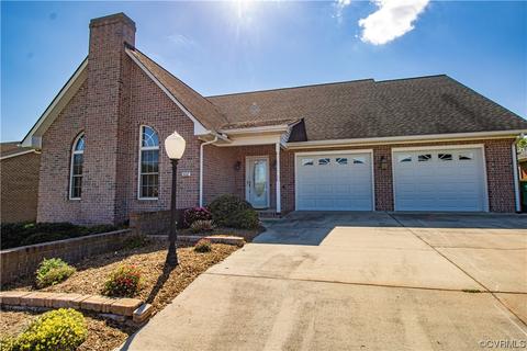 302 Carriage House Ct, Hopewell, VA 23860