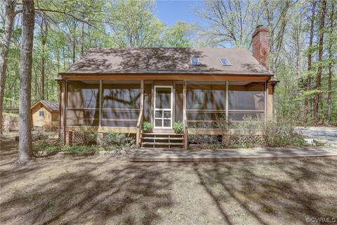 2921 Holly Grove Dr, Bumpass, VA 23024
