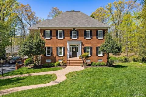 2110 Christendom Dr, Midlothian, VA 23113