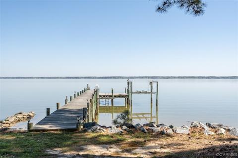 100 Riverview Ave, Water View, VA 23180 photo 9