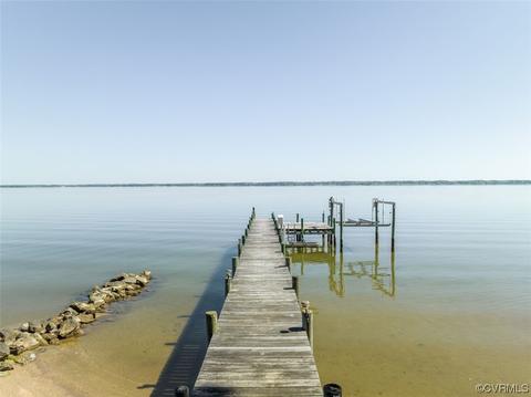 100 Riverview Ave, Water View, VA 23180 photo 7