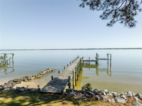 100 Riverview Ave, Water View, VA 23180 photo 8