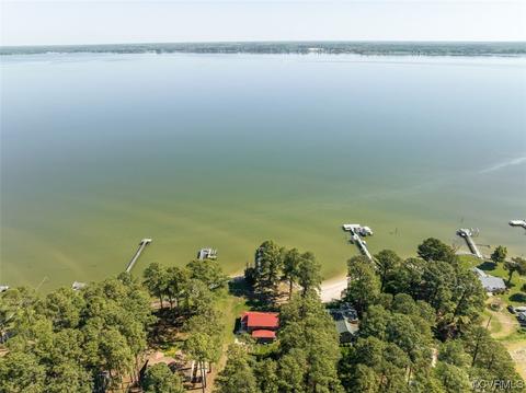 100 Riverview Ave, Water View, VA 23180 photo 11
