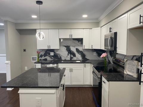 2412 Wright Ave, Richmond, VA 23224 photo 3