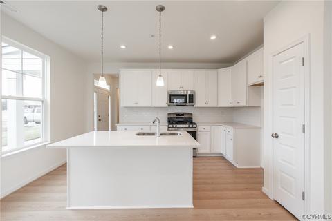 12106 Oxford Landing Dr #103, Glen Allen, VA 23059