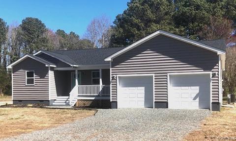 25 Tom Morris Dr, Weems, VA 22576