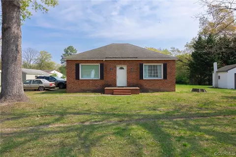 4976 Warwick Rd, Richmond, VA 23224