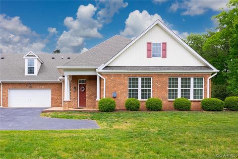 5919 E Stonepath Garden Dr, Chester, VA 23831
