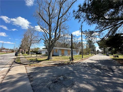 2412 Andrews Blvd, Hampton, VA 23663 photo 4