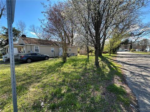 627 Downing St, Hampton, VA 23661 photo 2