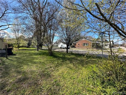627 Downing St, Hampton, VA 23661 photo 3