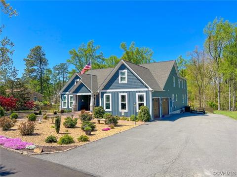 307 Country Club Rd, Crewe, VA 23930