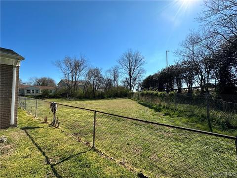 9000 Spring St, Hampton, VA 23669 photo 2