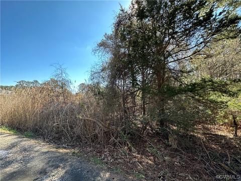 15 Oyster Shell Ln, Hampton, VA 23664 photo 3