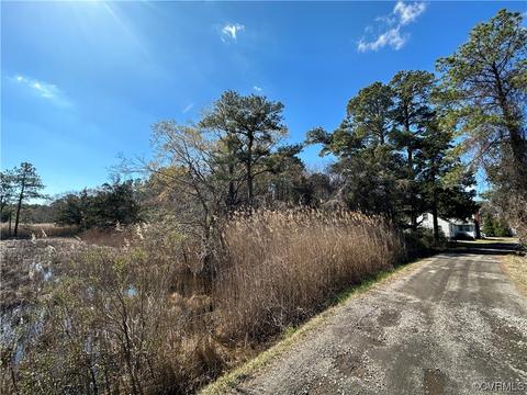 15 Oyster Shell Ln, Hampton, VA 23664 photo 5