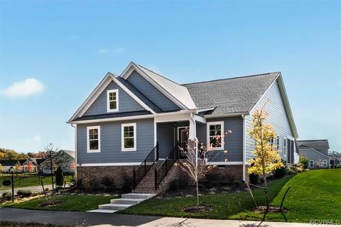 812 Chapman St, Ashland, VA 23005