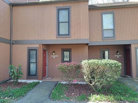 11725 S Briar Patch Dr, Midlothian, VA 23113 photo 3