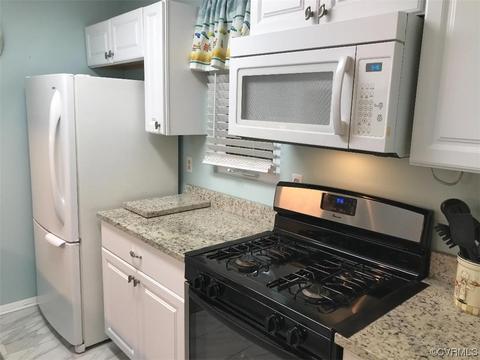 11725 S Briar Patch Dr, Midlothian, VA 23113 photo 8