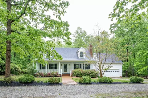 2588 Sheppard Town Rd, Maidens, VA 23102