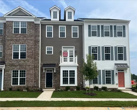 445 Randolph View Dr, Midlothian, VA 23114