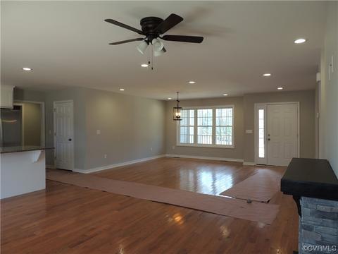 4409 Olgers Rd, Sutherland, VA 23885 photo 5
