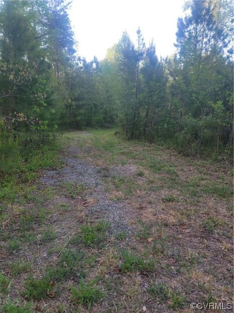 3734 Fredericks Hall Rd, Bumpass, VA 23024