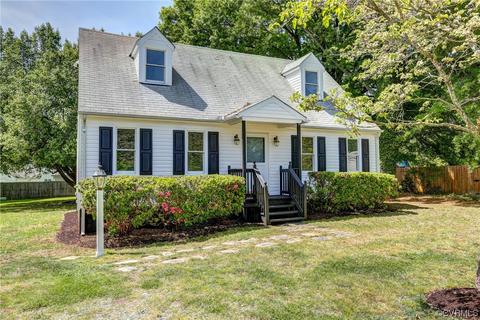 8008 Summerbrooke Ct, North Chesterfield, VA 23235