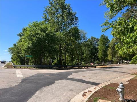 9200 Brook Rd, Glen Allen, VA 23060