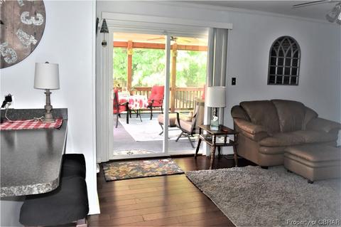 215 Drummonds Way, Hampton, VA 23669 photo 3