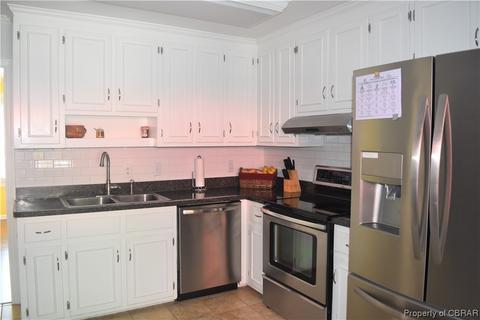 215 Drummonds Way, Hampton, VA 23669 photo 11