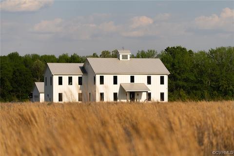 13340 Hanover Quarter Rd, Hanover, VA 23069