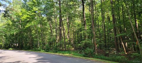 000 Arrowhead Rd, Hanover, VA 23069