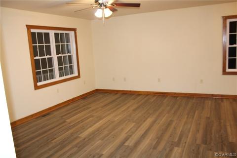 19577 Templeton Rd, Carson, VA 23830 photo 2