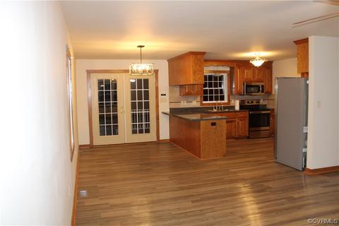19577 Templeton Rd, Carson, VA 23830 photo 3