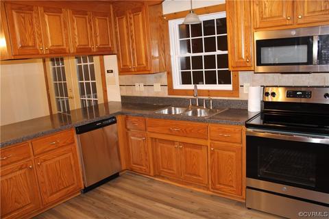19577 Templeton Rd, Carson, VA 23830 photo 4