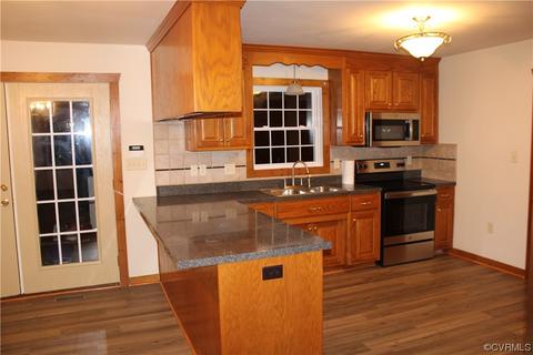 19577 Templeton Rd, Carson, VA 23830 photo 5