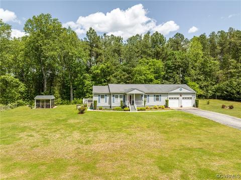 3453 Blackstone Rd, Kenbridge, VA 23944 photo 2
